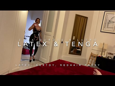 ❤️ Redheaded stepsister in latex costume yakasvirwa na stepbrother Russian zvinonyadzisira ❌❤